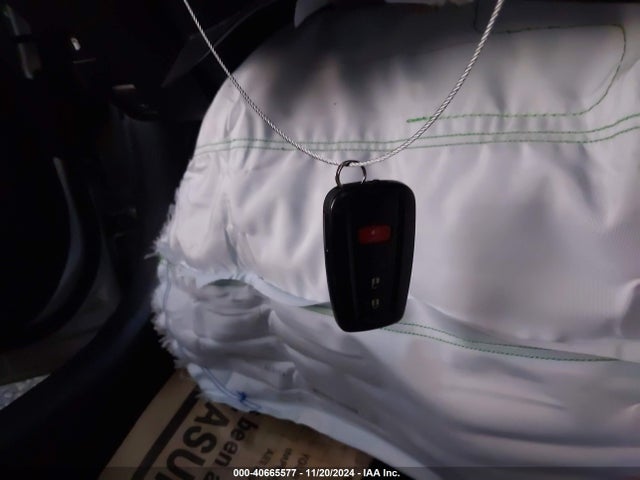 JTDKARFU4H3045666 Toyota Prius