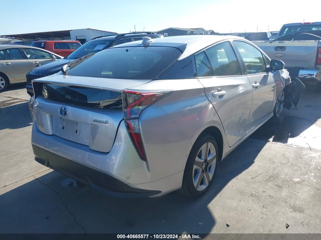JTDKARFU4H3045666 Toyota Prius