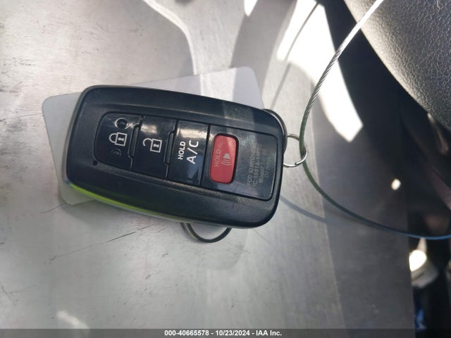 Toyota Prius Prime Advanced 2017 JTDKARFP7H3047387 Image 11