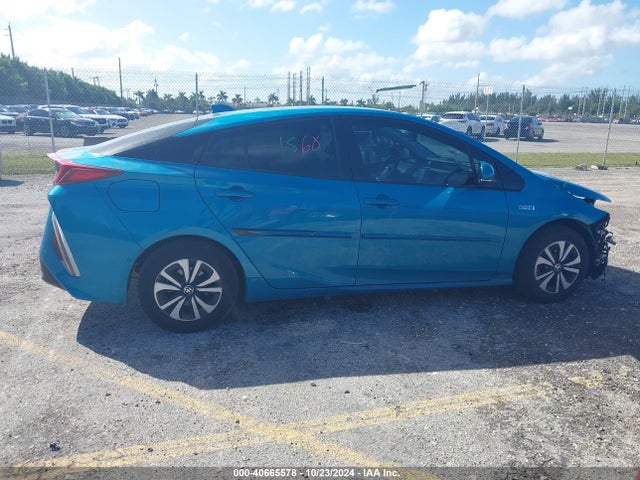 Toyota Prius Prime Advanced 2017 JTDKARFP7H3047387 Image 14