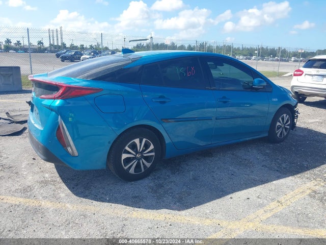 Toyota Prius Prime Advanced 2017 JTDKARFP7H3047387 Image 4