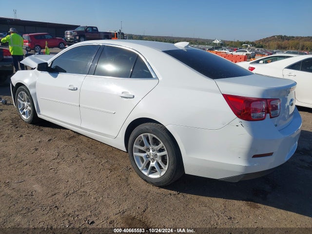 Chevrolet MALIBU 1LT 2015 1G11C5SL9FF111970 Image 3