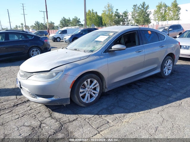 Chrysler 200 Limited 2015 1C3CCCAB7FN600424 Image 2