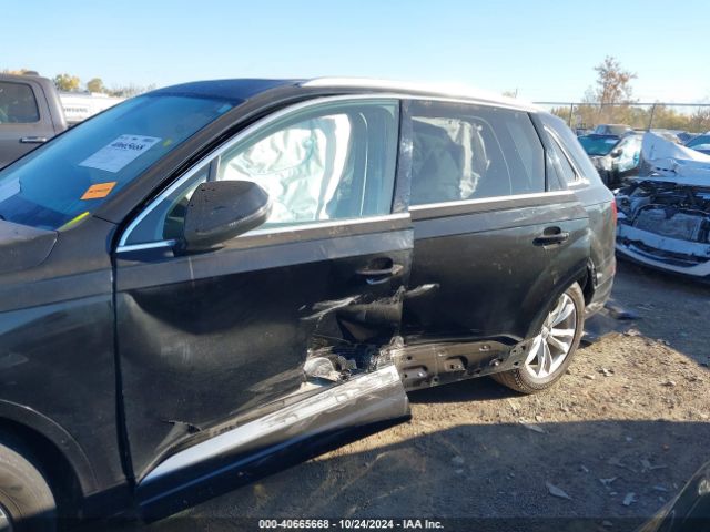 WA1LHAF73JD021056 Audi Q7 2.0t Premium