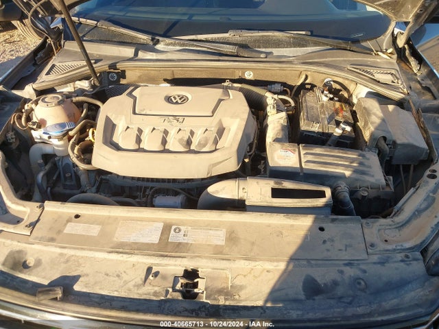 1VWAA7A36JC052555 Volkswagen Passat 2.0t R-line/2.0t S