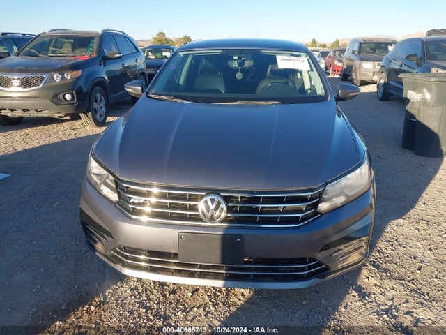 1VWAA7A36JC052555 Volkswagen Passat 2.0t R-line/2.0t S