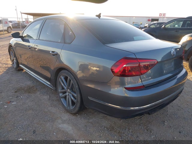 1VWAA7A36JC052555 Volkswagen Passat 2.0t R-line/2.0t S