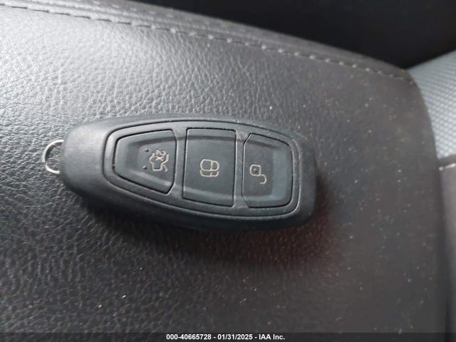 1FADP3L92JL229956 Ford Focus