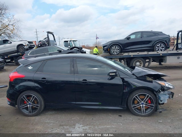 1FADP3L92JL229956 Ford Focus