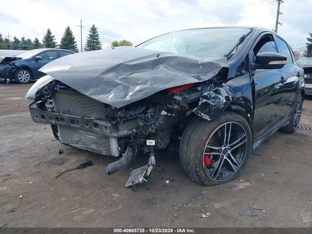 1FADP3L92JL229956 Ford Focus