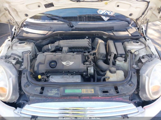 2009 MINI COOPER CLUBMAN WMWML33519TN68509 Photo 9