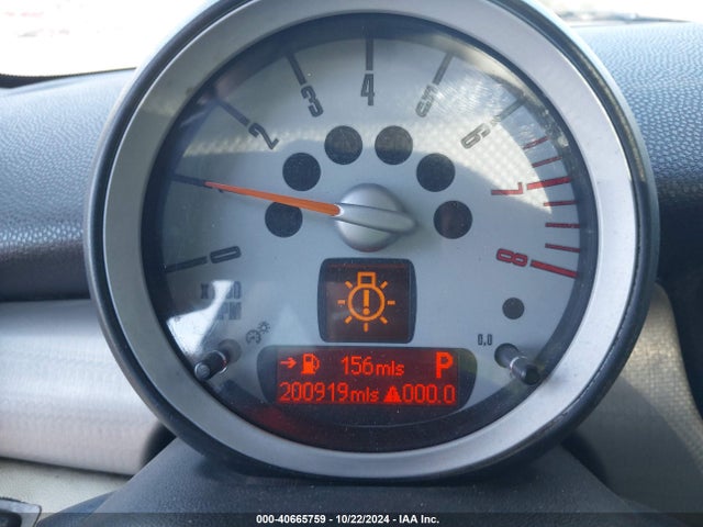 2009 MINI COOPER CLUBMAN WMWML33519TN68509 Photo 6