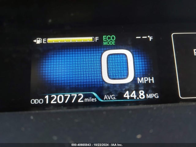 Toyota Prius Two 2016 JTDKBRFU6G3021056 Image 16