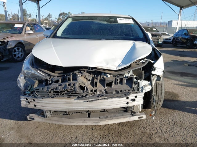 Toyota Prius Two 2016 JTDKBRFU6G3021056 Image 6