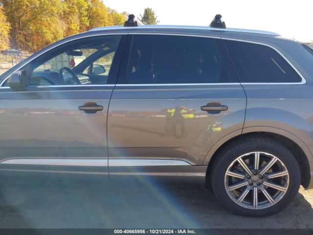 WA1VAAF77HD038076 Audi Q7 3.0t Premium