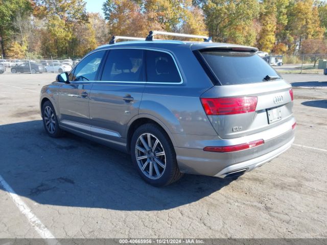 WA1VAAF77HD038076 Audi Q7 3.0t Premium