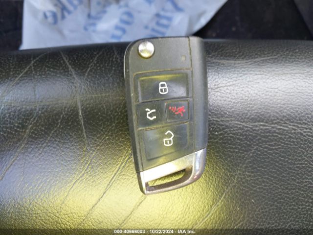 3VW4T7AU0FM028015 Volkswagen Golf Gti 2.0t Se 4-door