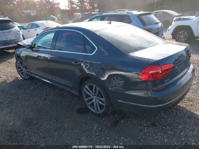 1VWAT7A35GC034082 Volkswagen Passat 1.8t R-line