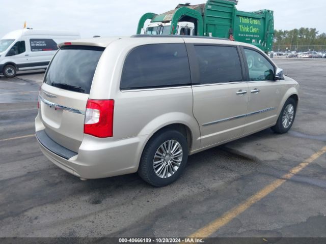 2C4RC1CG5ER374646 Chrysler Town & Country Touring-l