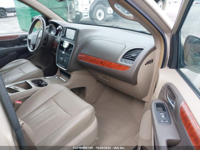 2C4RC1CG5ER374646 Chrysler Town & Country Touring-l