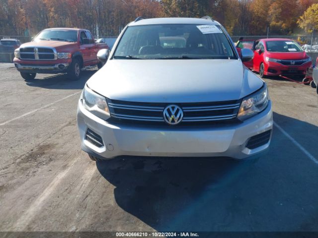 WVGAV7AX5GW502631 Volkswagen TIGUAN S