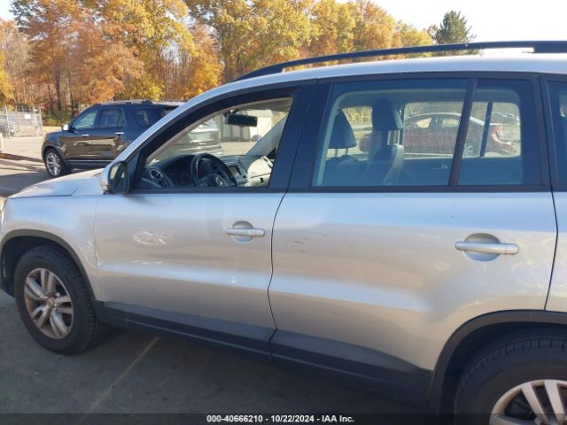 WVGAV7AX5GW502631 Volkswagen TIGUAN S