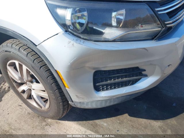 WVGAV7AX5GW502631 Volkswagen TIGUAN S