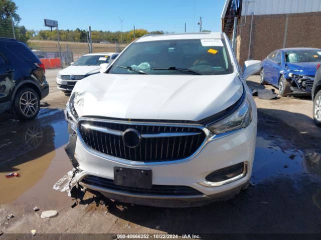 5GAERBKWXJJ125772 Buick Enclave Essence