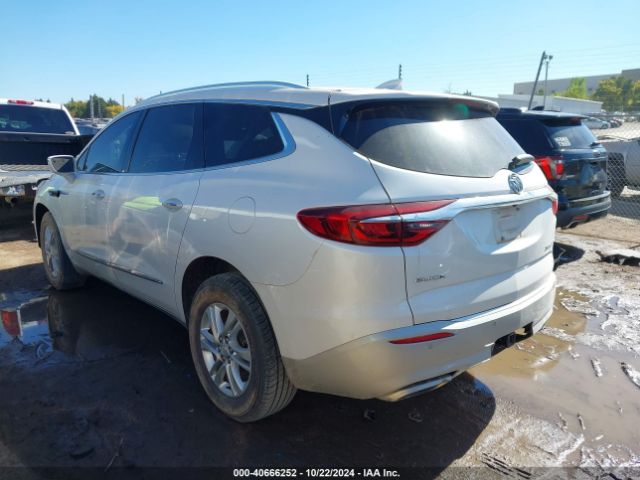 5GAERBKWXJJ125772 Buick Enclave Essence