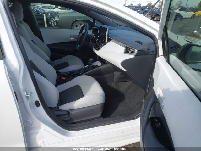 Toyota COROLLA SE 2022 JTND4MBE5N3177926 Image 5