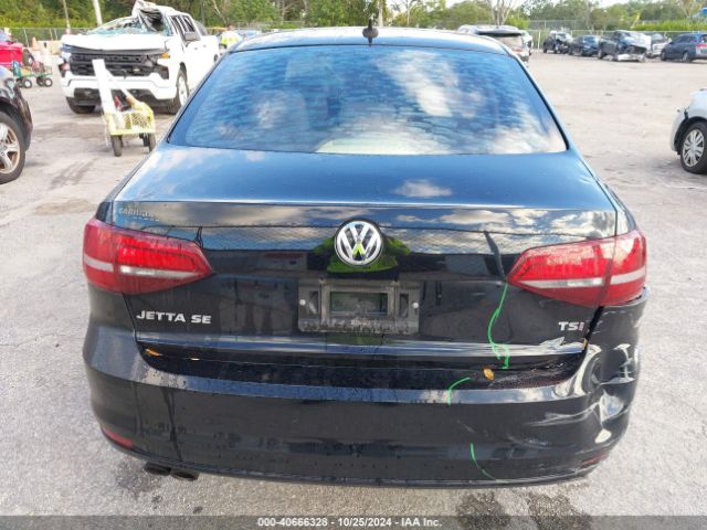 3VWDB7AJ7JM257440 Volkswagen Jetta 1.4t Se/1.4t Wolfsburg Edition