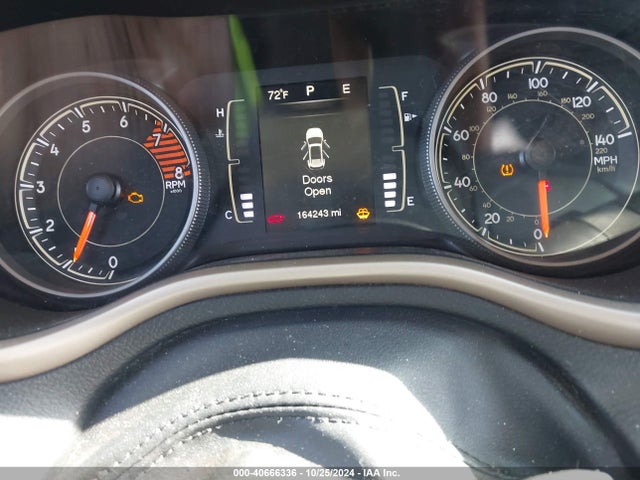 1C4PJMCS9GW285644 Jeep Cherokee Latitude