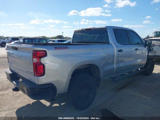 3GCPDCEK0NG550252 Chevrolet Silverado 1500 4wd  Standard Bed Custom Trail Boss