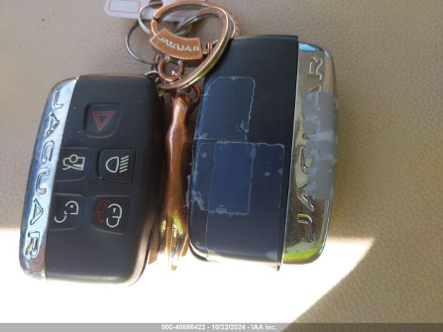 2017 JAGUAR XF SAJBD4BN7HCY32234 Photo 10