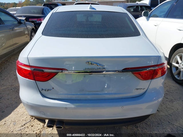 Jaguar Xf 20d Premium 2017 SAJBD4BN7HCY32234 Image 17