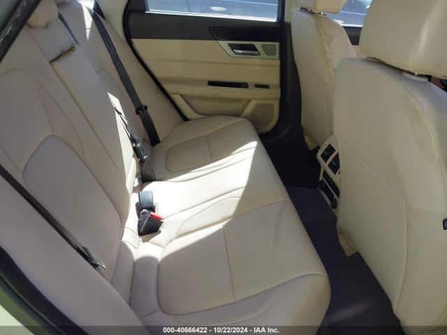2017 JAGUAR XF SAJBD4BN7HCY32234 Photo 7