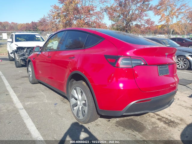2023 TESLA MODEL Y 7SAYGDEE2PF758513 Photo 2