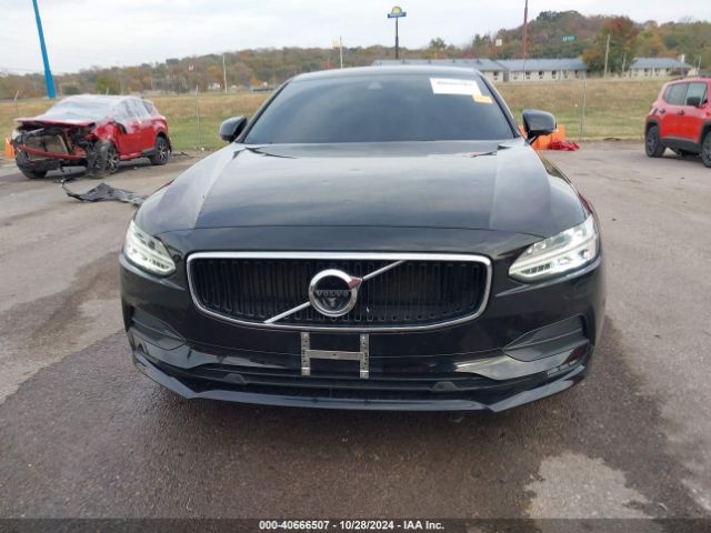 LVY982MK5JP015991 Volvo S90 T5 Momentum