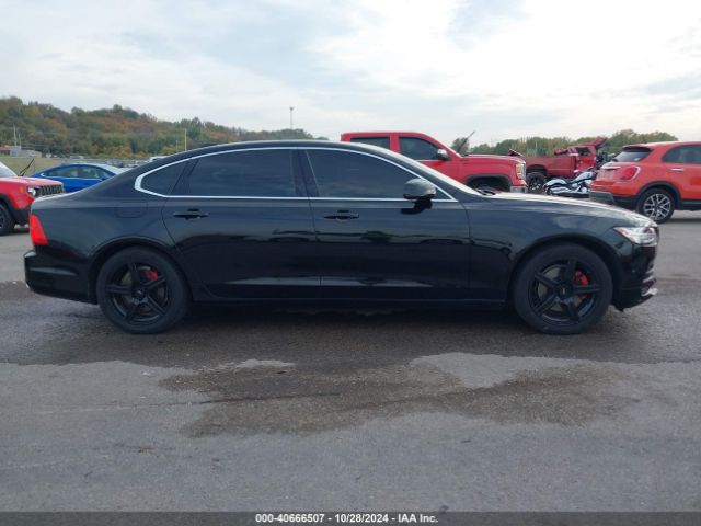 LVY982MK5JP015991 Volvo S90 T5 Momentum