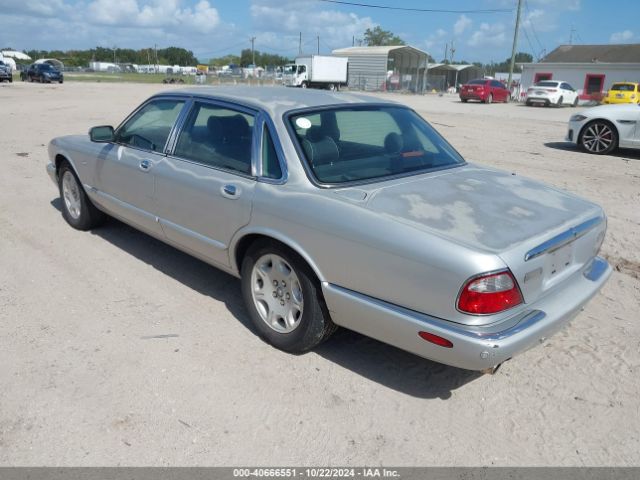 2003 JAGUAR XJ SAJDA14C43LF59051 Photo 2