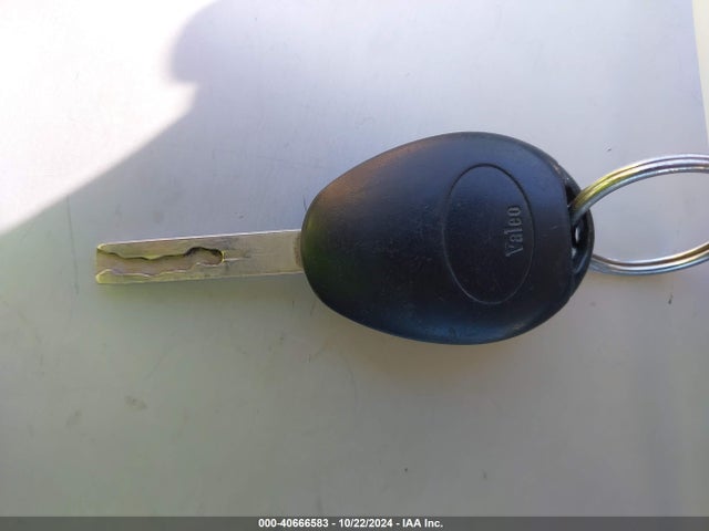 2003 MINI COOPER WMWRC33403TE19404 Photo 10