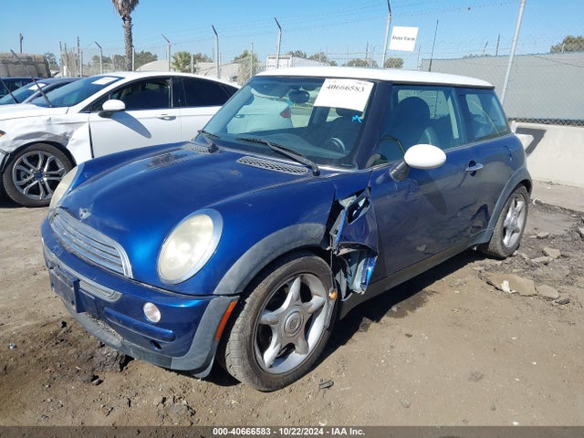 2003 MINI COOPER WMWRC33403TE19404 Photo 1