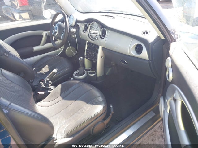 2003 MINI COOPER WMWRC33403TE19404 Photo 4