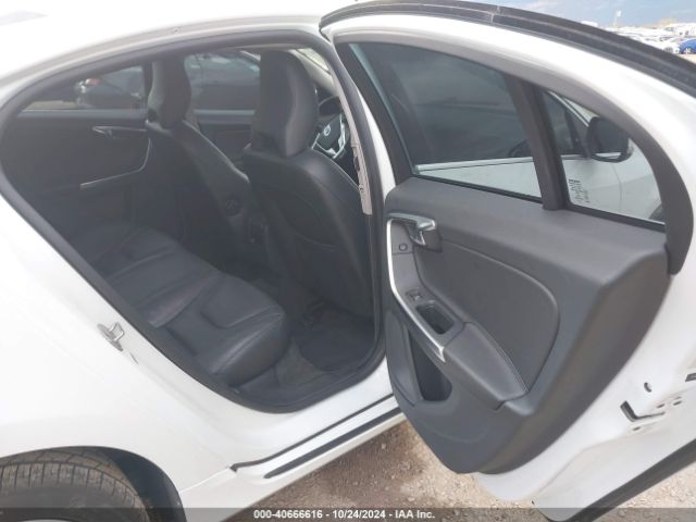 YV1612TB8F1307266 Volvo S60 T5 Premier