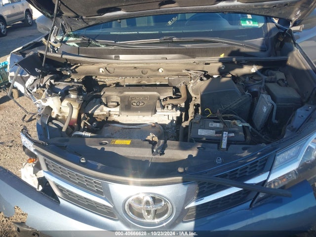 Toyota RAV4 LE 2014 2T3BFREV8EW153356 Image 10