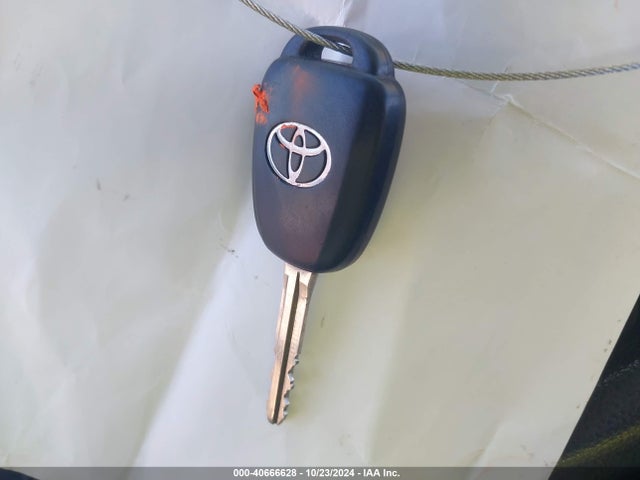 Toyota RAV4 LE 2014 2T3BFREV8EW153356 Image 11