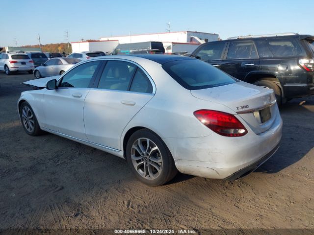 55SWF4JB8HU226668 Mercedes-Benz C 300 Luxury/sport