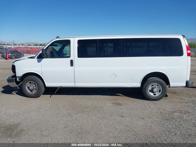 Chevrolet Express 3500 Lt 2018 1GAZGPFP7J1251263 Image 15