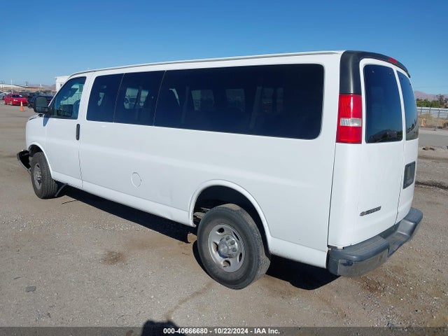 Chevrolet Express 3500 Lt 2018 1GAZGPFP7J1251263 Image 3