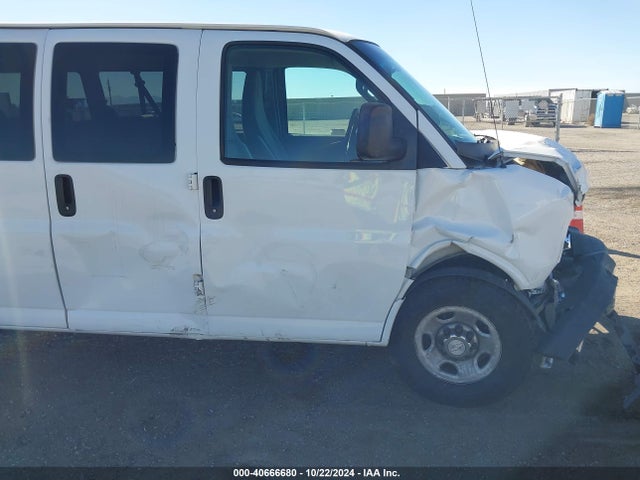 Chevrolet Express 3500 Lt 2018 1GAZGPFP7J1251263 Image 6
